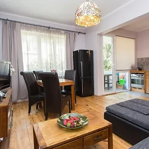 Colorful 2bdr In The Center Апартаменты София