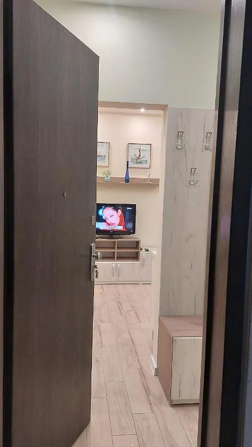 Апартамент Pink&Blue - 2BDR Apartment with Balcony Варна 0*,  Болгария